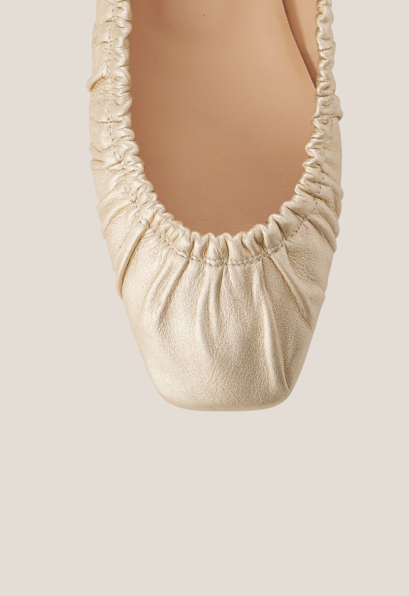 Nina Astra Oro