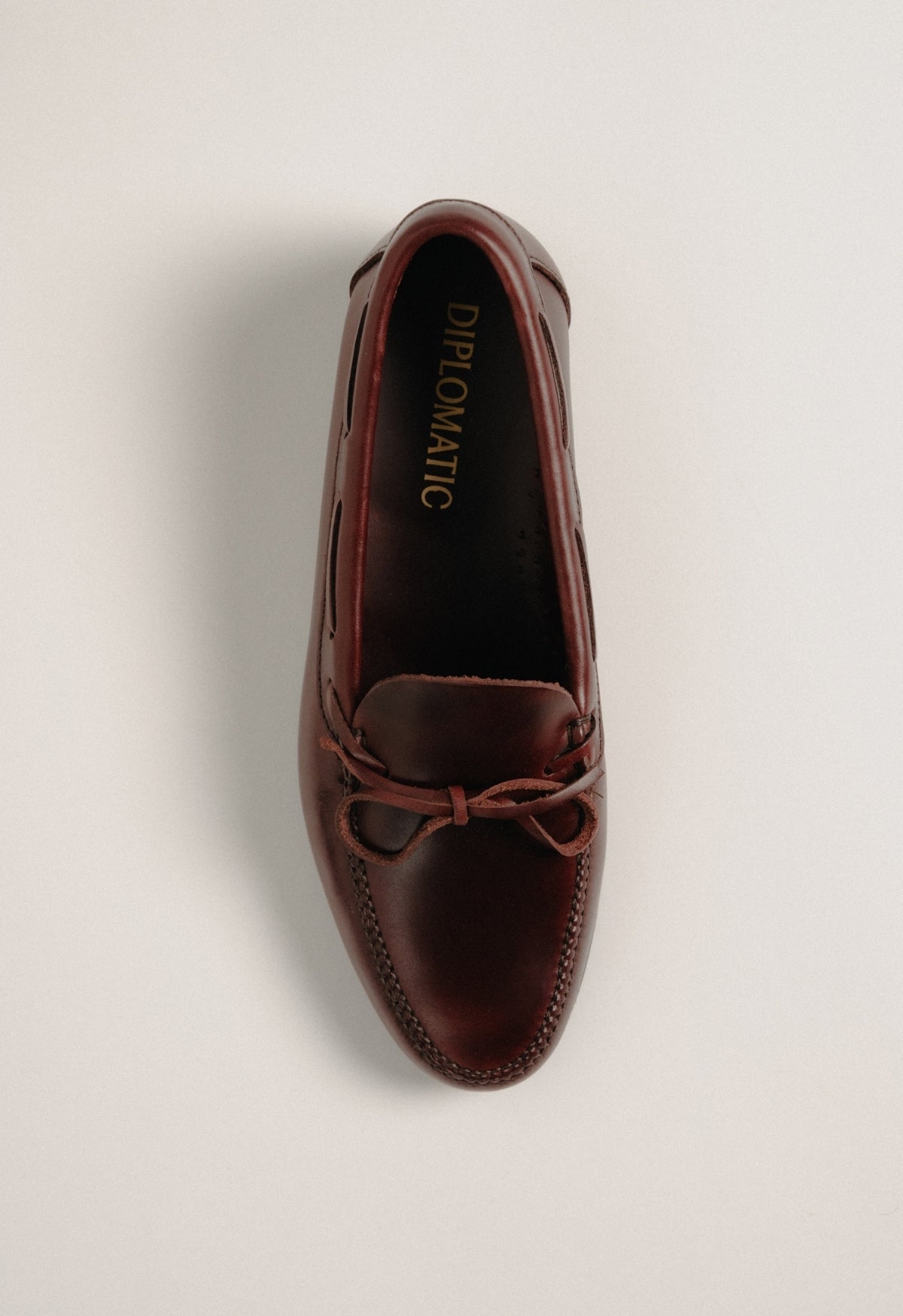Eume Calfskin Burgundy